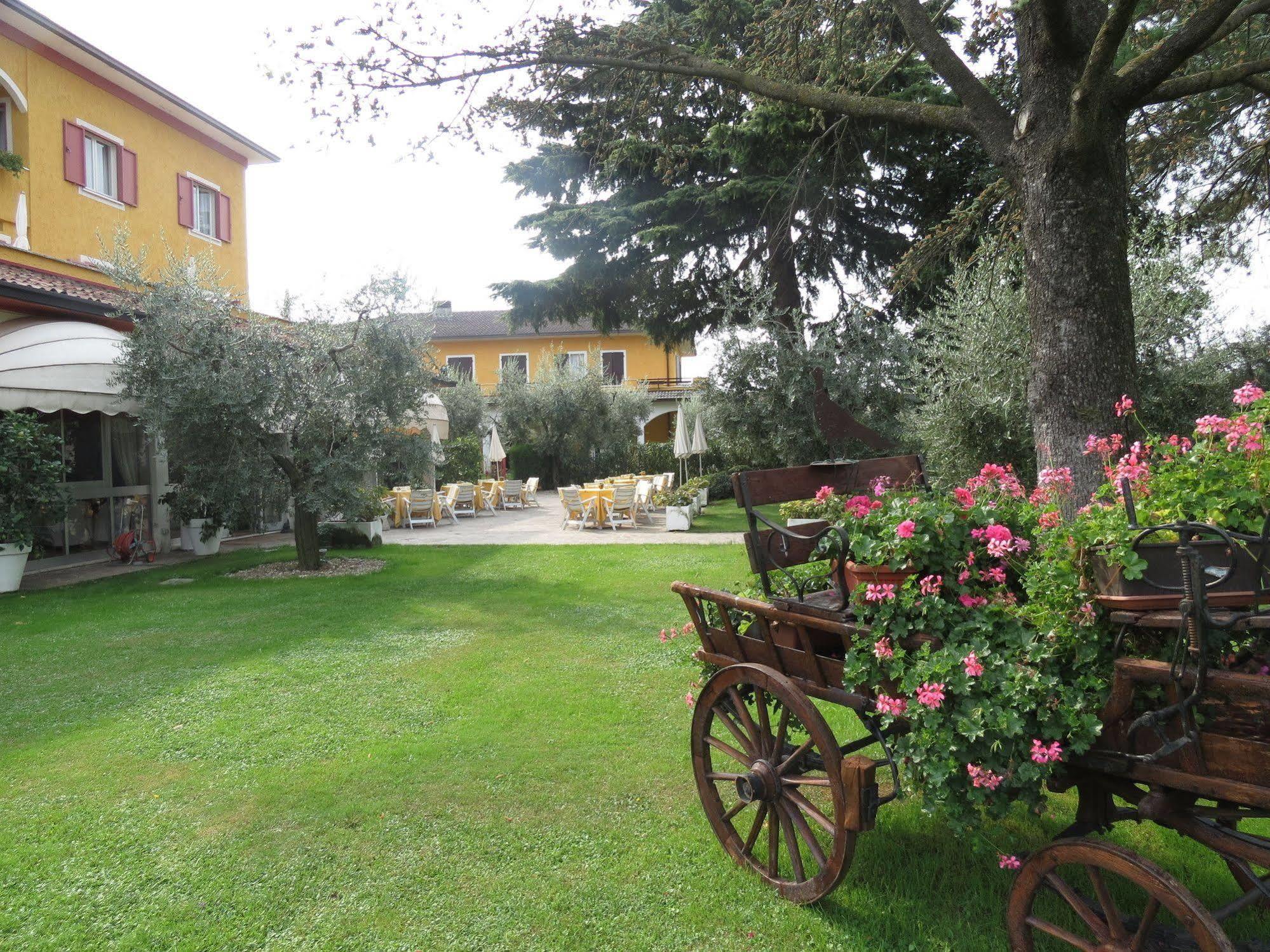 La Quiete Park Hotel Manerba del Garda Extérieur photo
